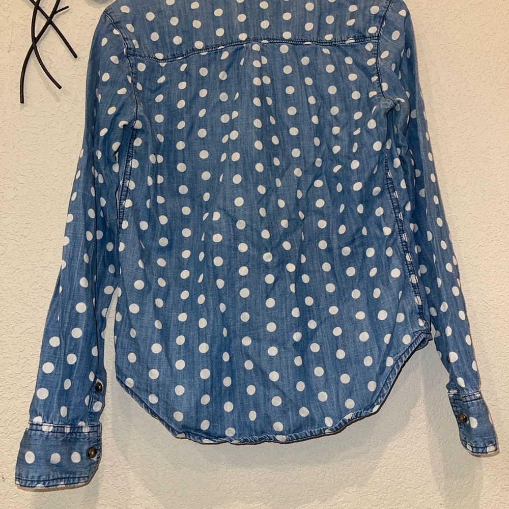 URBAN Outfitters BDG Women Button Up Top XS Blue Polka Dot Denim Long Sleeve - Picture 8 of 9